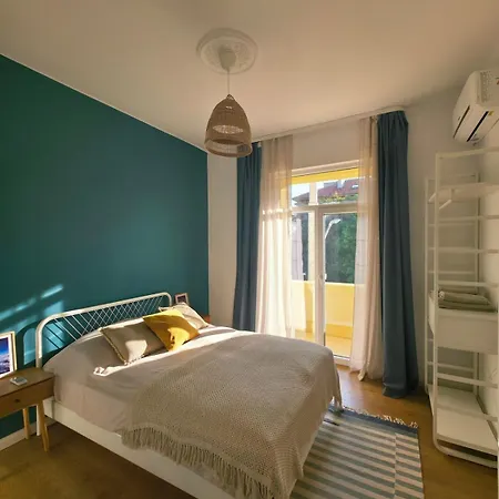 Cozy And Colorful In Center Lejlighed *